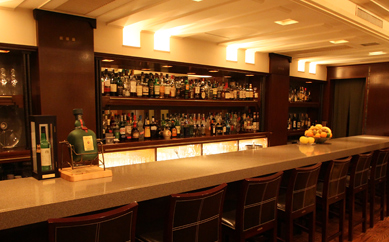 カウンター席　11席