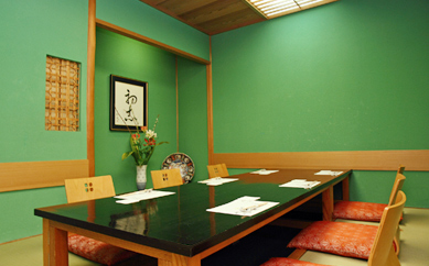 掘り炬燵のお座敷（個室）　2～6名×3部屋