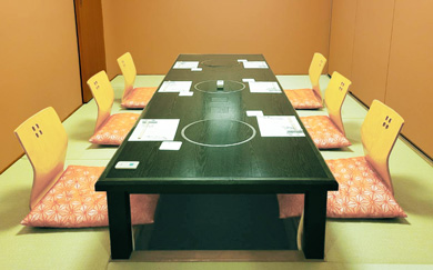 カウンター席　12席