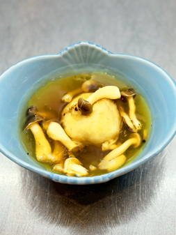 大根の洋風おでん　日本酒とお味噌のソース